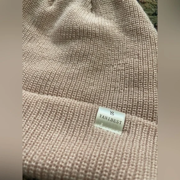 Yanibest Butter Satin Lined Knit Skull Beanie - Picture 4 of 6